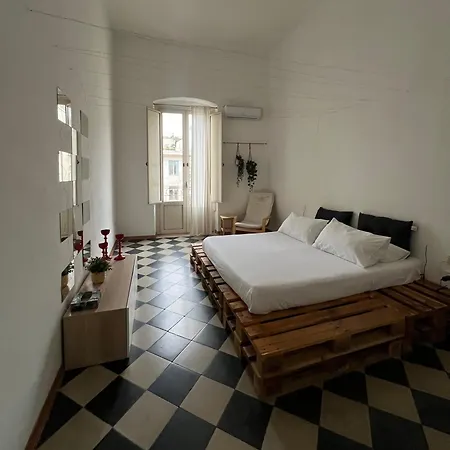 Logico #35 Apartment Bari